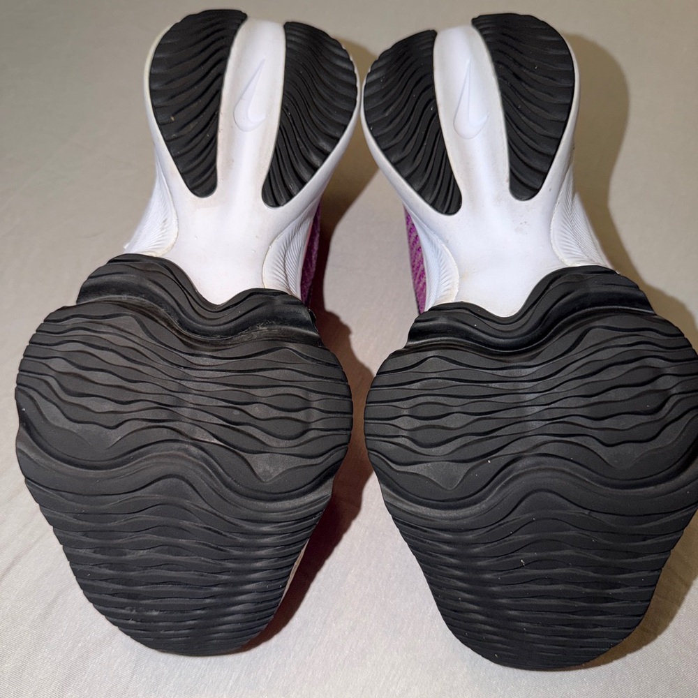 WMNS 7 Nike Air Zoom Tempo NEXT% Flyknit 'Hyper Violet - Picture 7 of 15